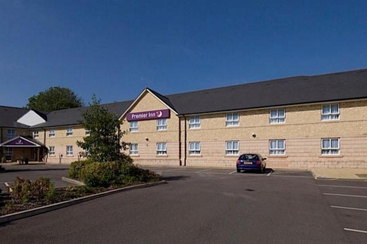 Premier Inn Chippenham Luaran gambar