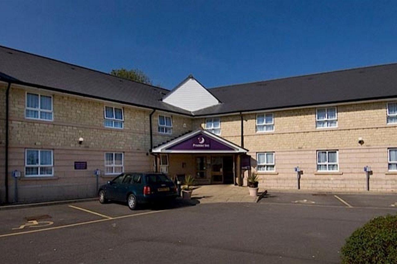 Premier Inn Chippenham Luaran gambar